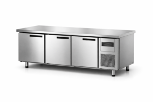 Mesa refrigerada de tres puertas con encimera