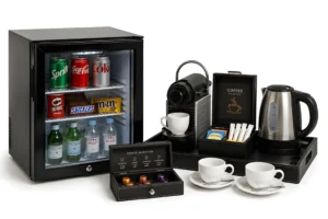 Minibar y cafetería en habitación
